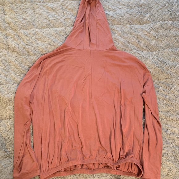 Tops - 🚨Last chance🚨premise hooded top